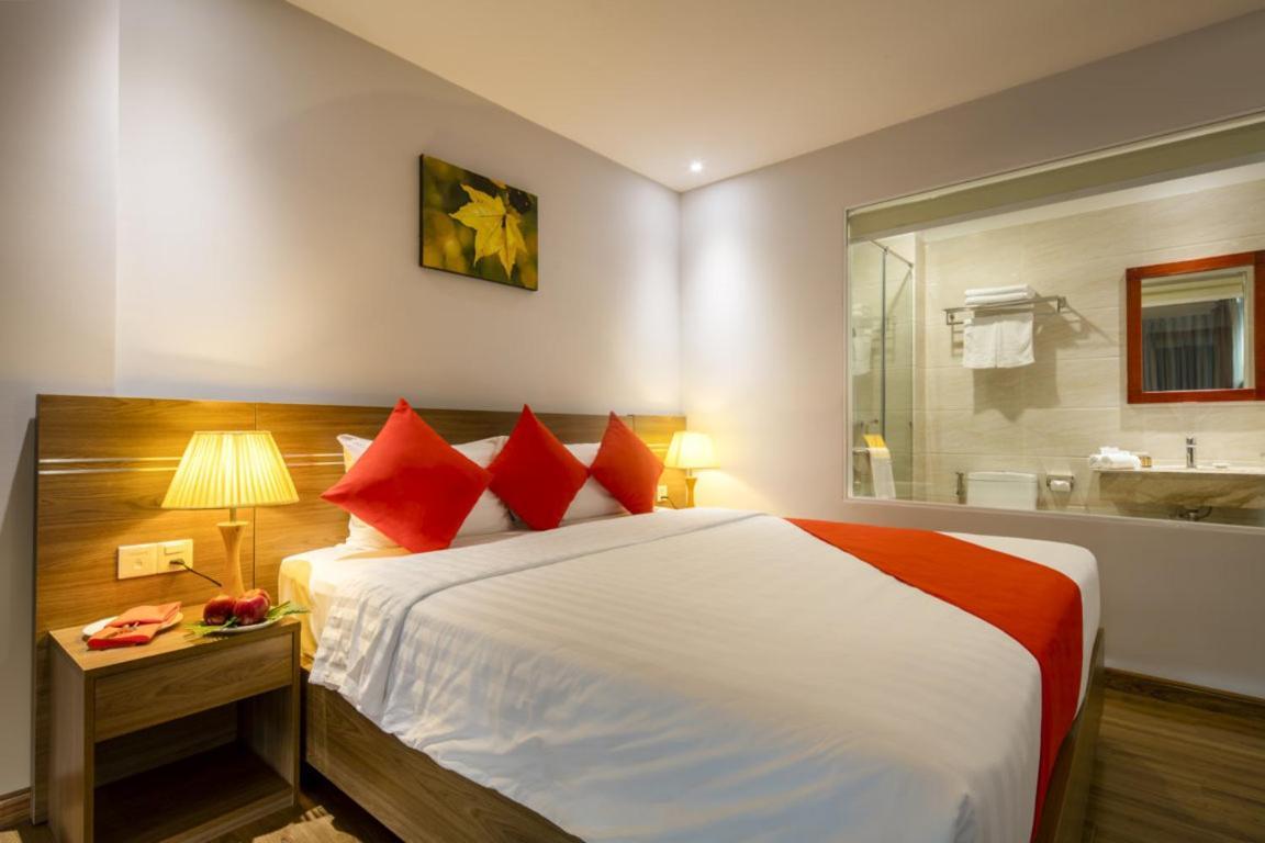 Maple Leaf Hotel & Apartment Нячанг Экстерьер фото