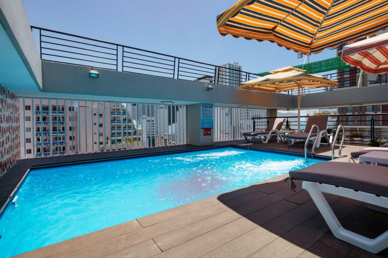 Maple Leaf Hotel & Apartment Нячанг Экстерьер фото