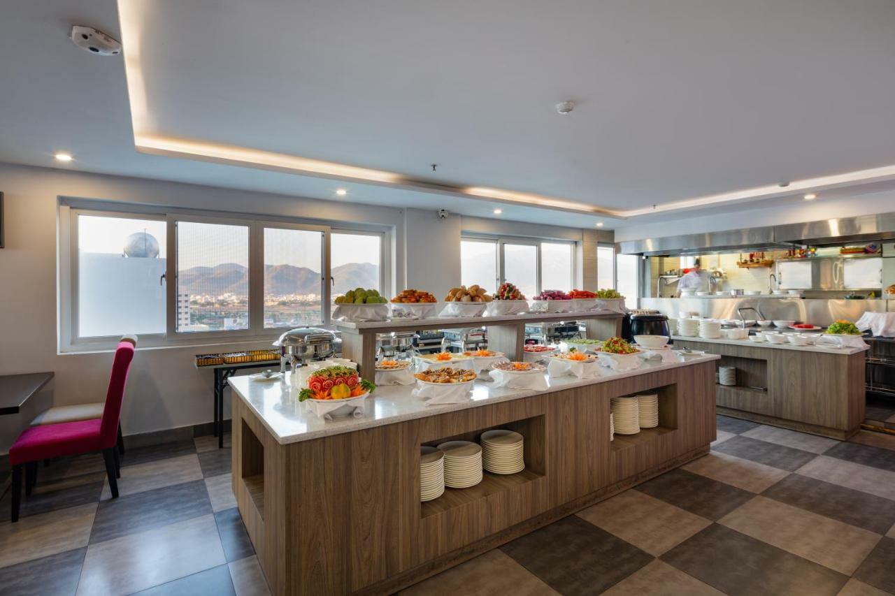Maple Leaf Hotel & Apartment Нячанг Экстерьер фото